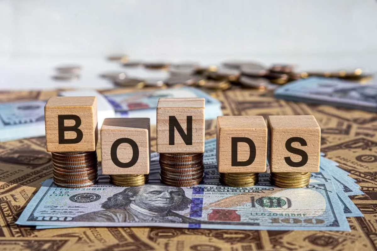 Strategies for Effective Bond Investing in the Year 2025